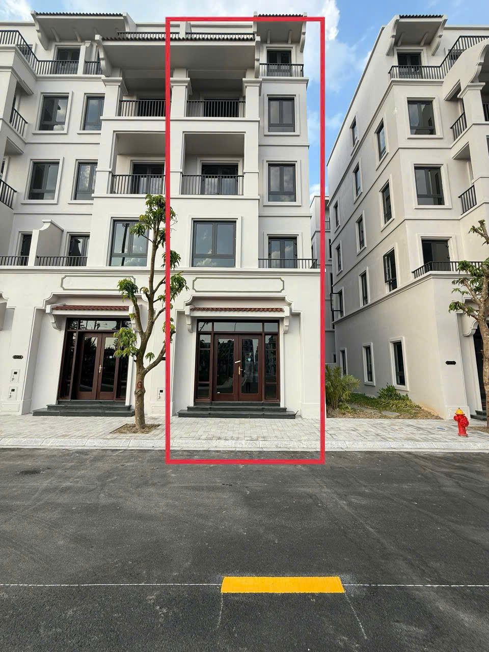 [CẮT LỖ] Bán nhà Vinhomes Cổ Loa xẻ khe - DT: 68.75m2/MT: 5.5m Tây Nam đường Ánh Dương 9-13m